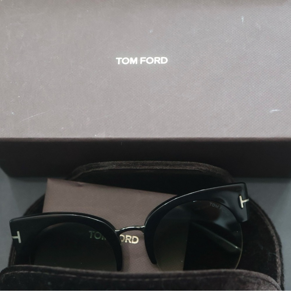 Tom Ford Classic Black Sunglasses